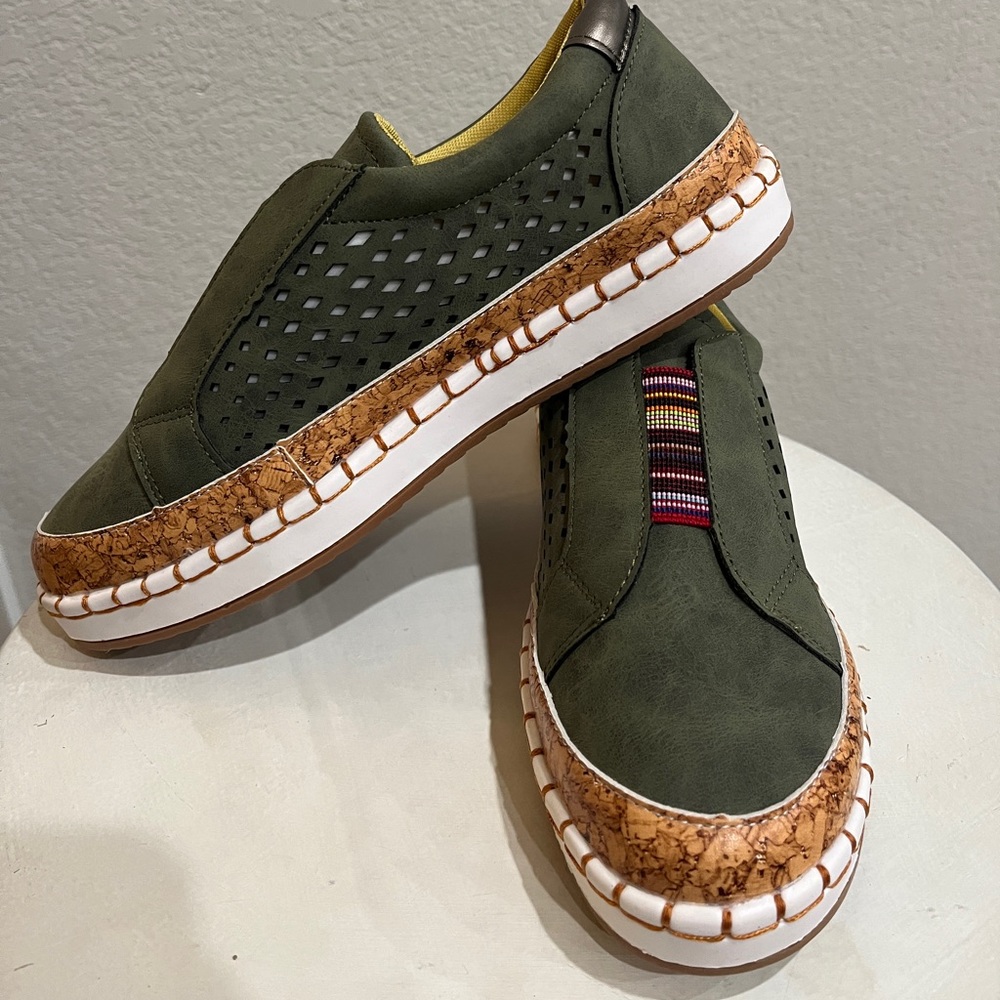 New never worn multi color sneakers